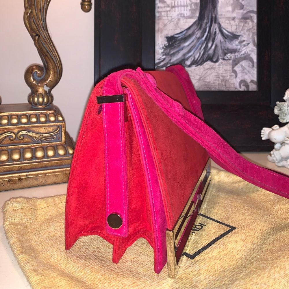 Additional Photos Fendi Bag shoulder/ Crossbody